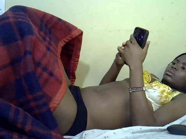 curvy-corazon webcam