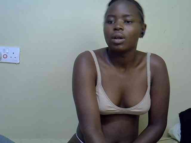 curvy-corazon webcam