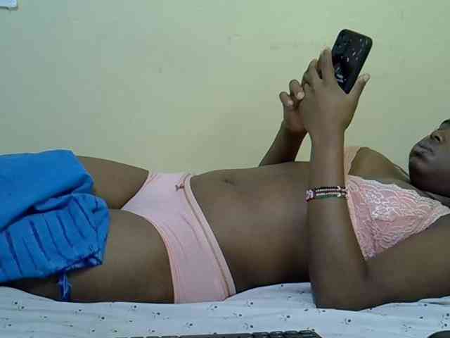 curvy-corazon webcam