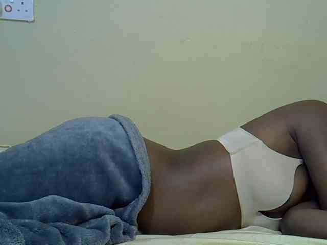 curvy-corazon webcam