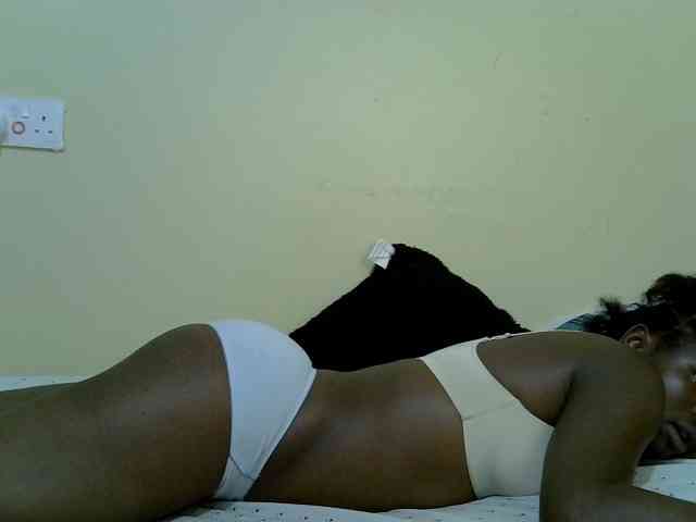 curvy-corazon webcam