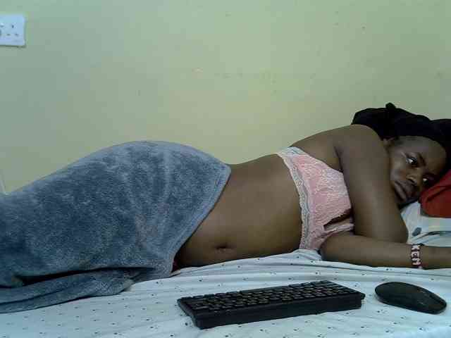 curvy-corazon webcam