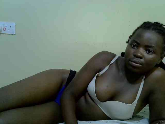 curvy-corazon webcam