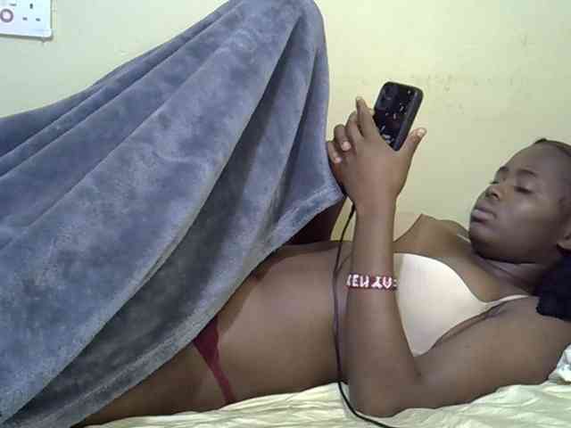 curvy-corazon webcam