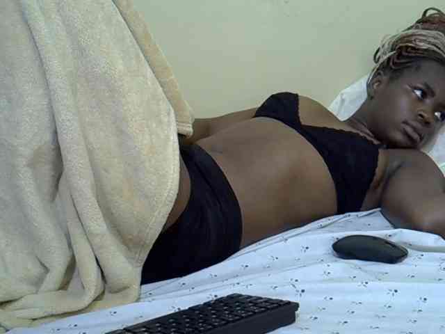 curvy-corazon webcam