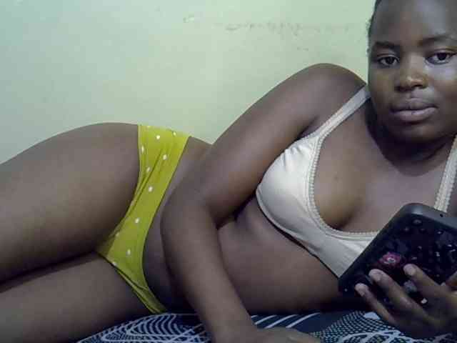 curvy-corazon webcam