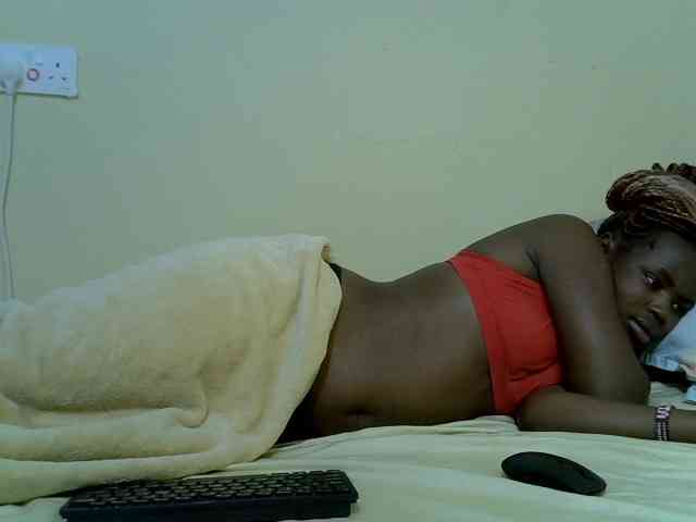 curvy-corazon webcam