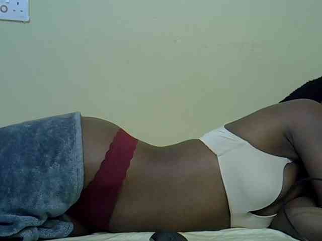 curvy-corazon webcam