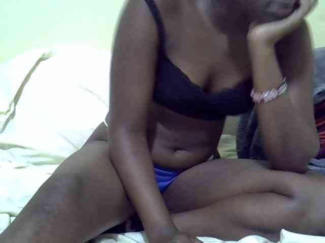 curvy-corazon webcam