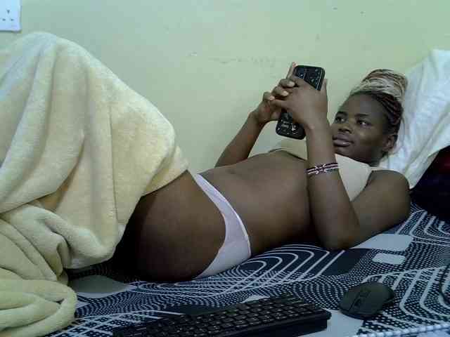 curvy-corazon webcam