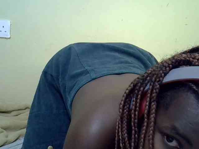 curvy-corazon webcam