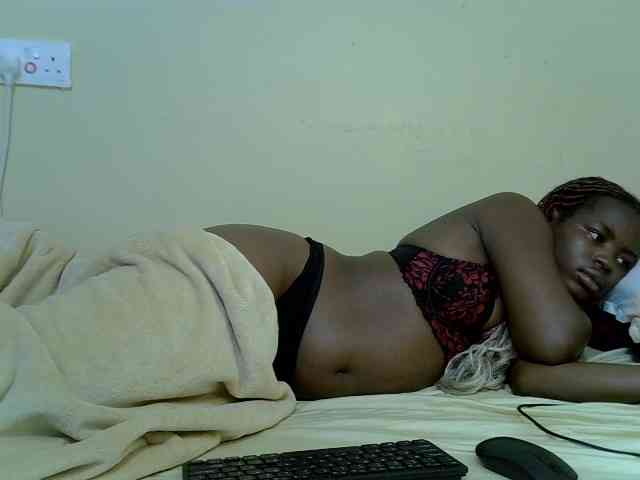 curvy-corazon webcam