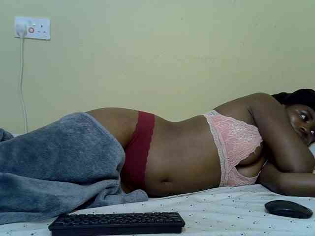 curvy-corazon webcam