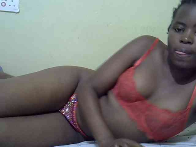 curvy-corazon webcam