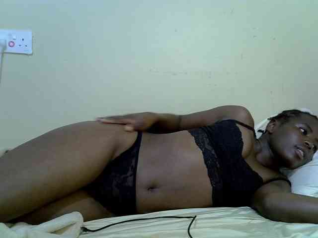 curvy-corazon webcam