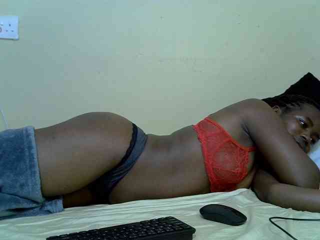 curvy-corazon webcam