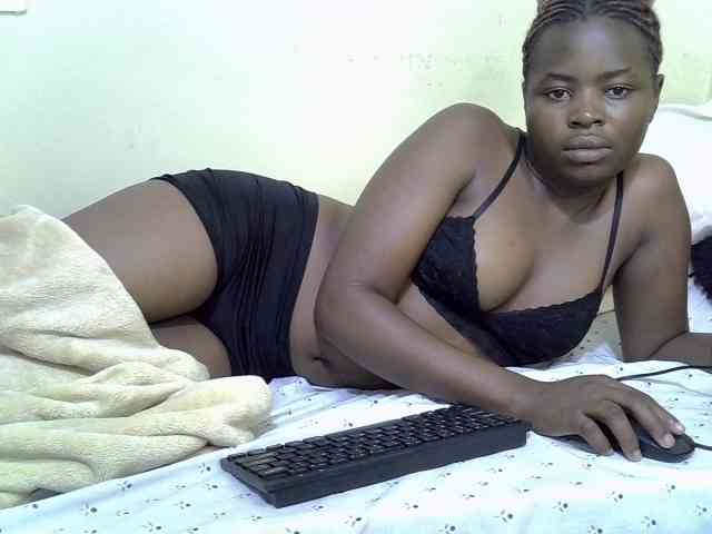 curvy-corazon webcam