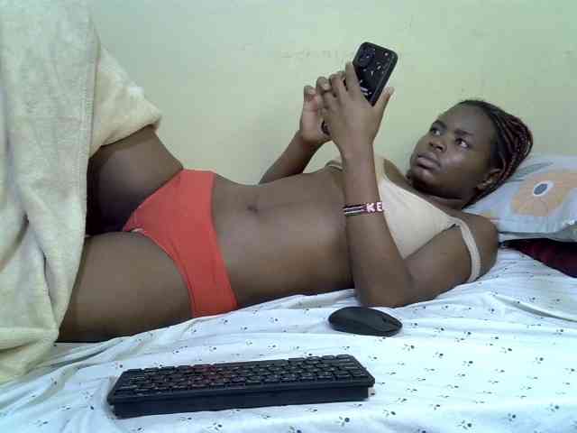curvy-corazon webcam