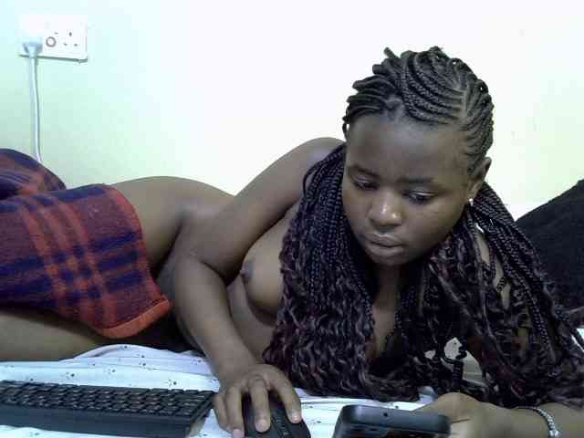 curvy-corazon webcam