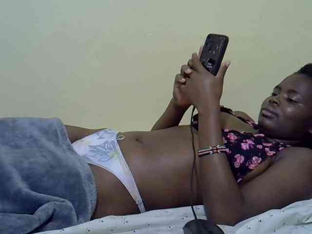 curvy-corazon webcam