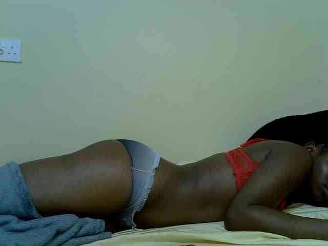 curvy-corazon webcam