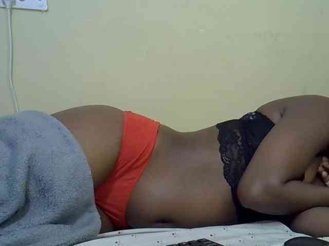 curvy-corazon webcam