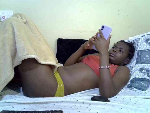curvy-corazon webcam