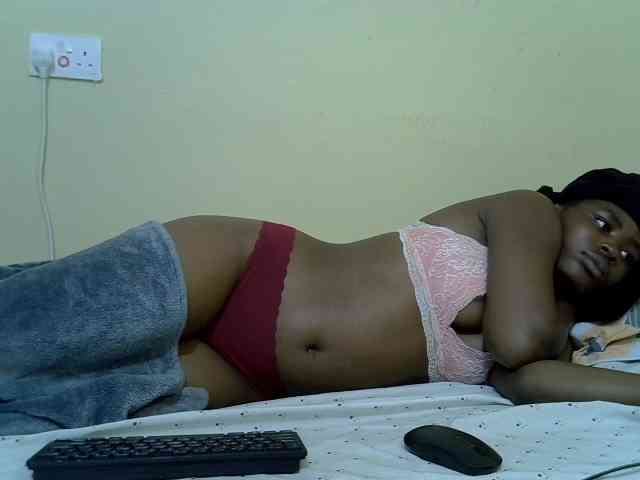 curvy-corazon webcam