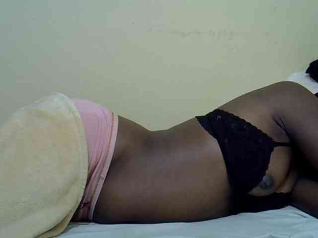 curvy-corazon webcam