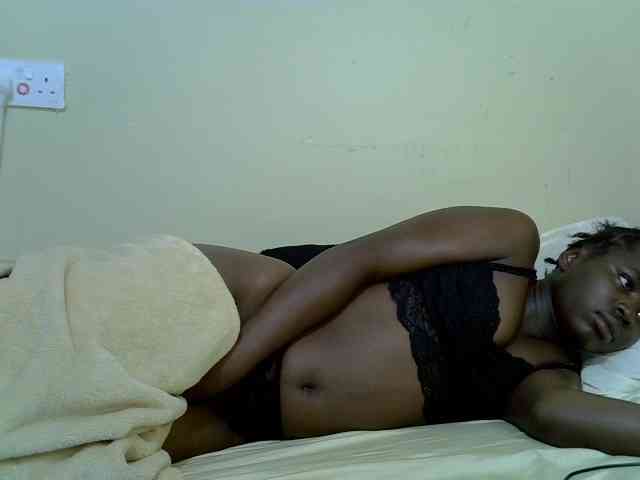 curvy-corazon webcam