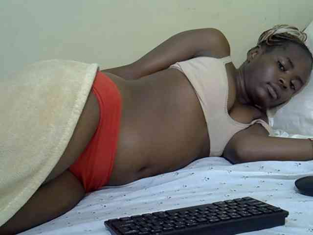 curvy-corazon webcam