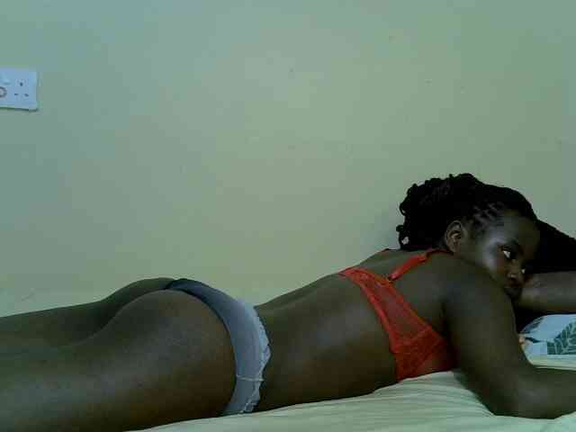 curvy-corazon webcam