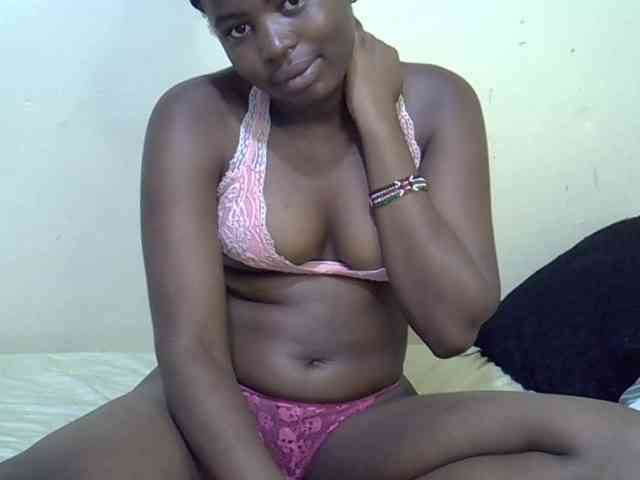 curvy-corazon webcam