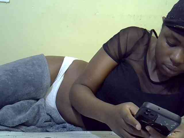 curvy-corazon webcam