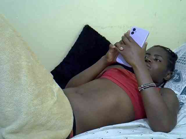 curvy-corazon webcam