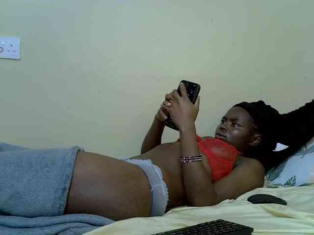 curvy-corazon webcam