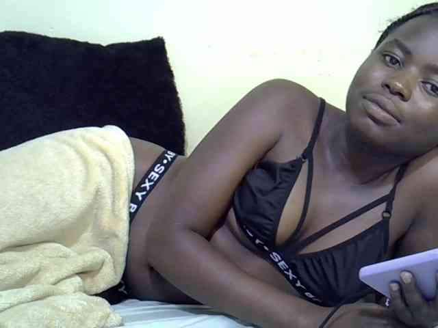 curvy-corazon webcam