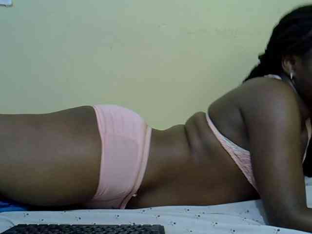 curvy-corazon webcam