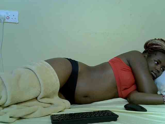 curvy-corazon webcam