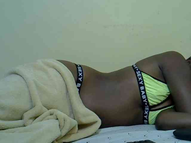 curvy-corazon webcam