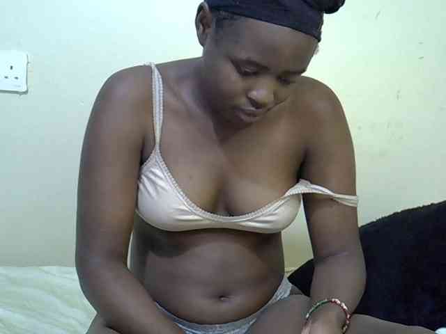 curvy-corazon webcam