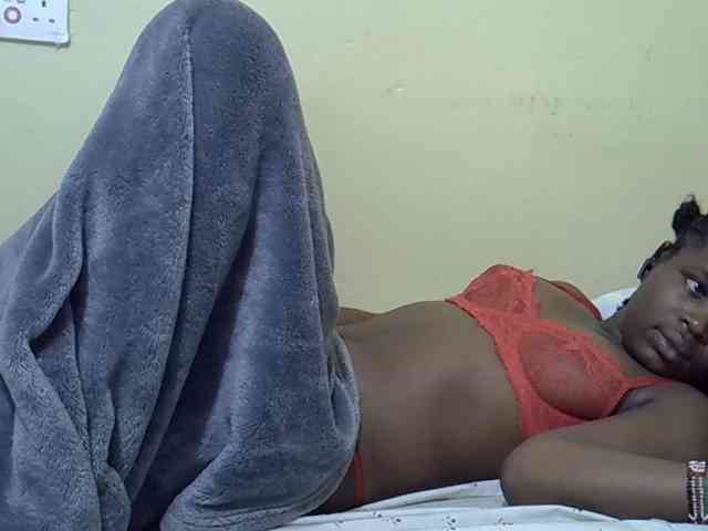curvy-corazon webcam