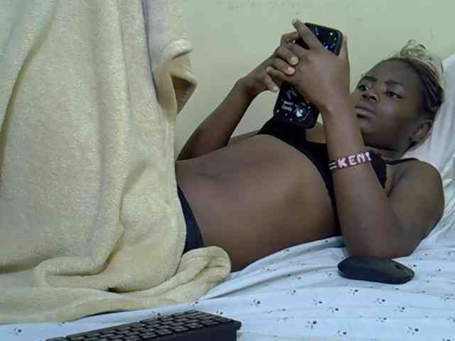 curvy-corazon webcam