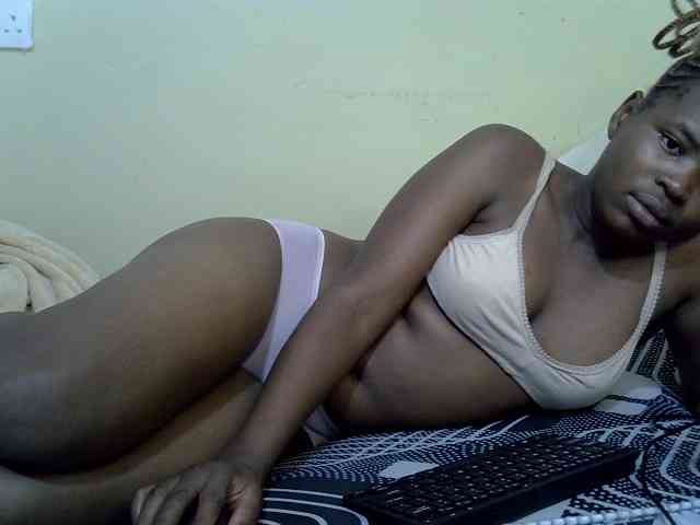 curvy-corazon webcam