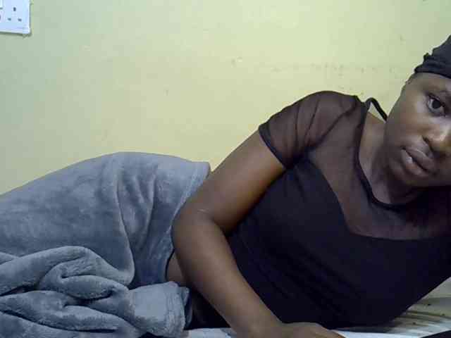 curvy-corazon webcam