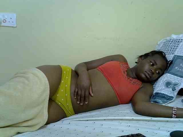 curvy-corazon webcam