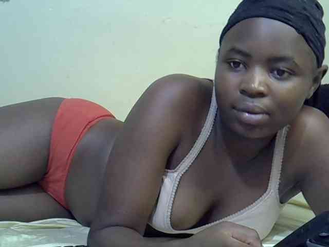 curvy-corazon webcam