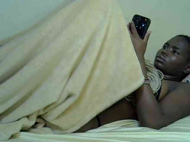 curvy-corazon webcam