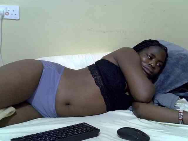 curvy-corazon webcam