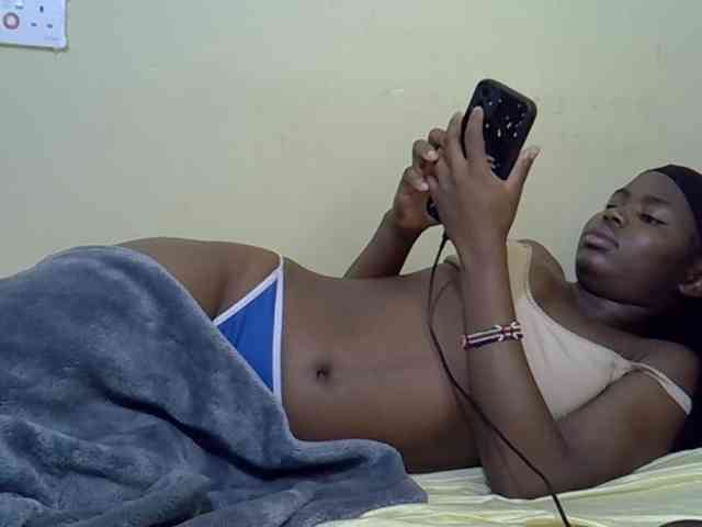 curvy-corazon webcam